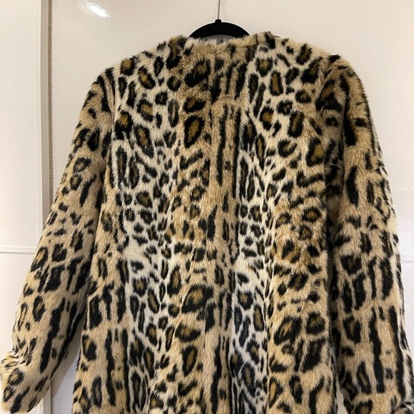 Coat - Picture 4 of 4